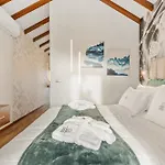 Hébergement de vacances Marrom Mystique Canhas