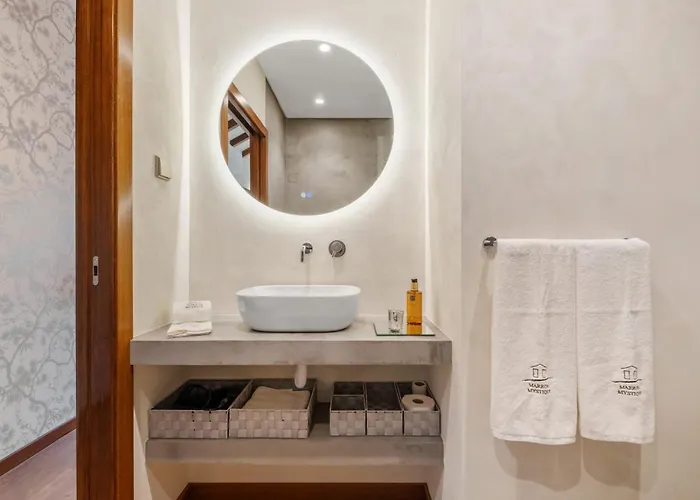 Feriehus Marrom Mystique Canhas